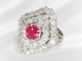 Ring: vintage Rubin-/Diamantring mit großem Burma-Rubin von ca. 2ct und ca. 3ct Brillanten