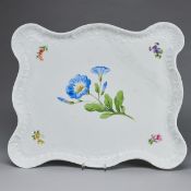 Rechteckiges Tablett  - Blume: Bandwinde. Meissen 1850-1924.