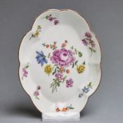 Rundes passiges Schälchen - Deutsche Blumen und Streublümchen. Meissen, um 1745.