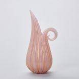 Vase mit hochgezogener Seite und gerolltem Griff. Barovier & Toso, Murano.