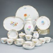 29tlg. Kaffeeservice - Neumarseille: Blume 3. Meissen 1991-1999.