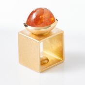 Autorenschmuck: Ring mit Mandarin-Granat