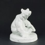 Sitzender Bär - August Gaul. Meissen 1935-1947.