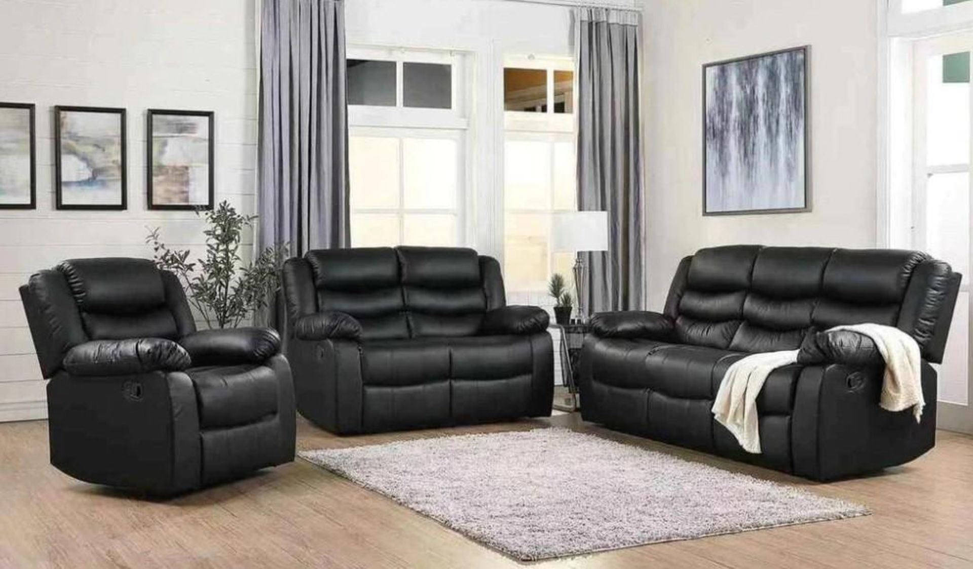 BRAND NEW & BOXED Malaga leather 3 + 2 + 1 seater manual recliner suite in Black.