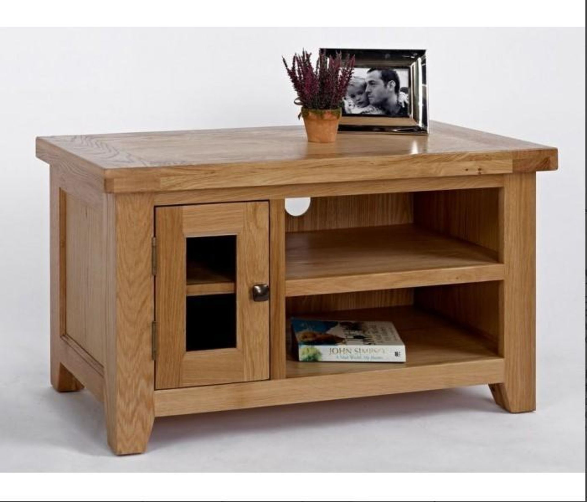 BRAND NEW & BOXED Devon oak small tv unit