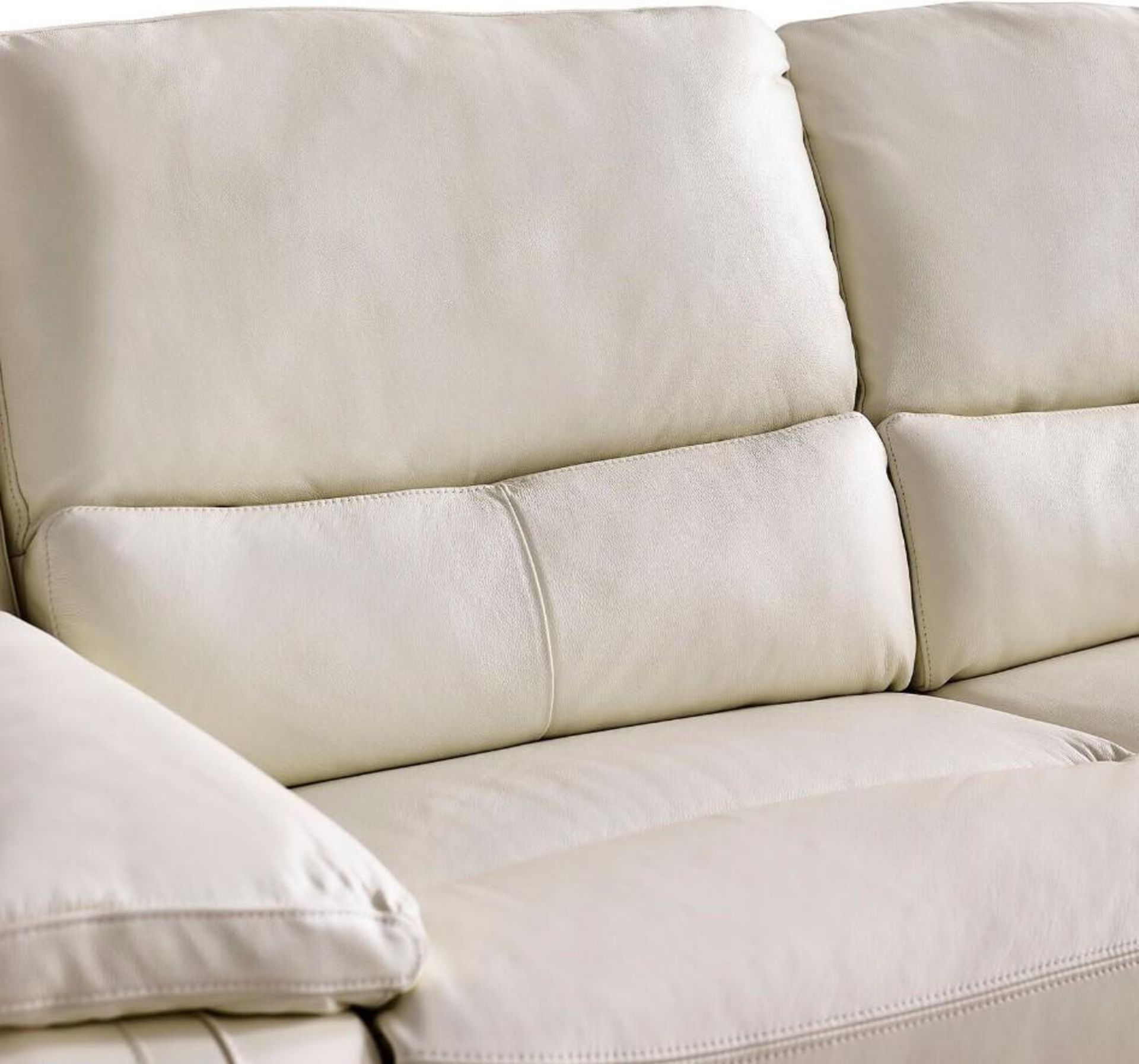 Brand new and boxed SCS Fallon 3 seater electric reclining sofa in Cream. - Image 5 of 7