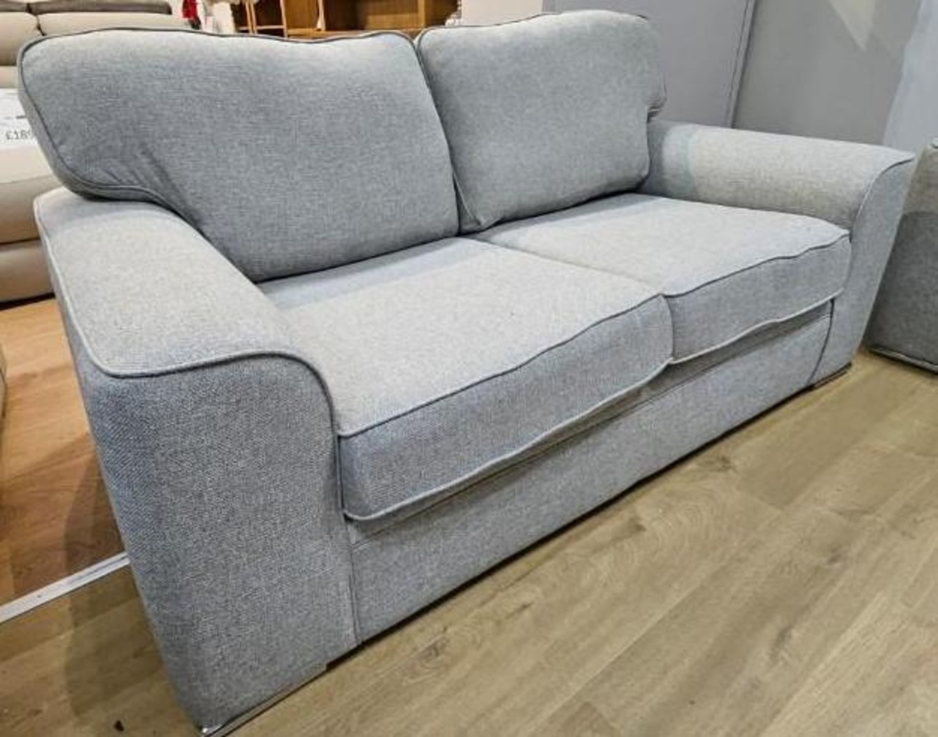 *BRAND NEW* Metro 3 + 2 seater sofa in grey. - Image 5 of 5