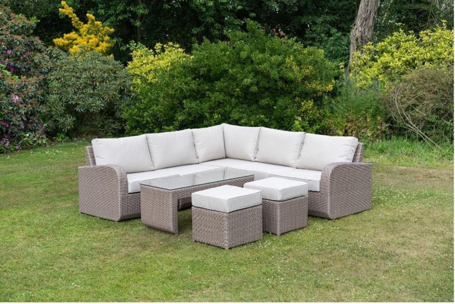 *BRAND NEW* 8 Seater Corner Group With Coffee Table in Natural. RRP: £1,599 - Bild 7 aus 15