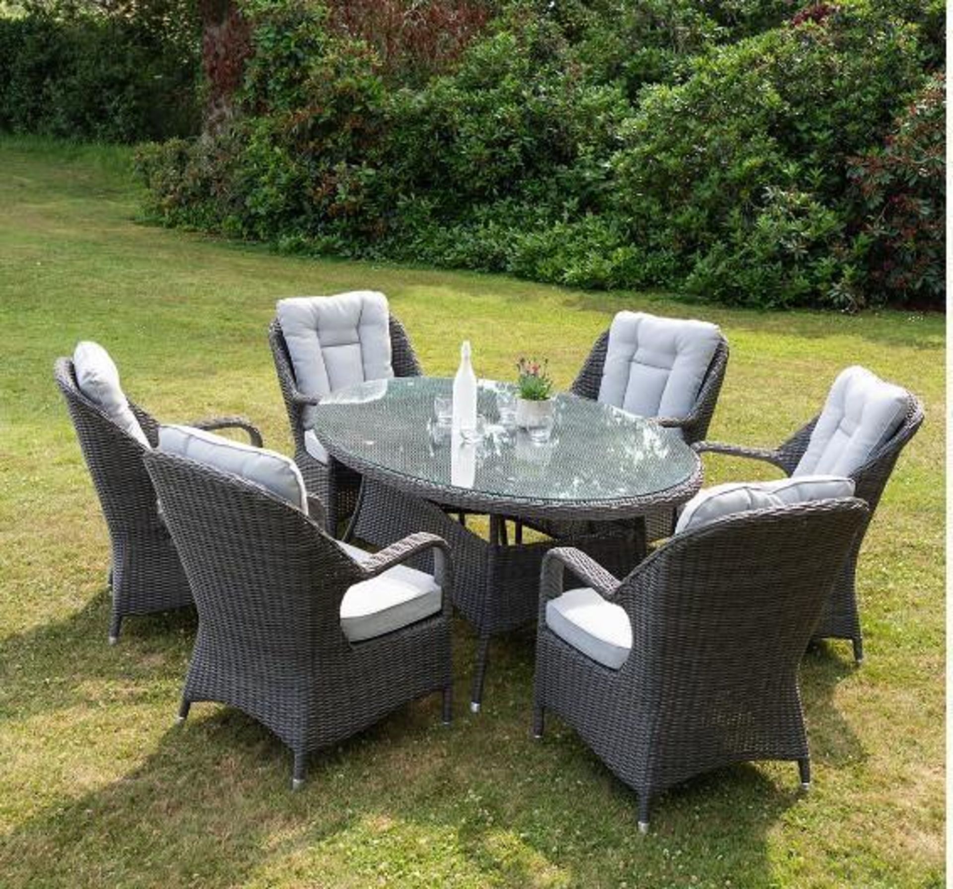 *BRAND NEW & BOXED* 6 Seater Oval Outdoor Dining Set in Grey. RRP£1,699.00 - Image 9 of 10