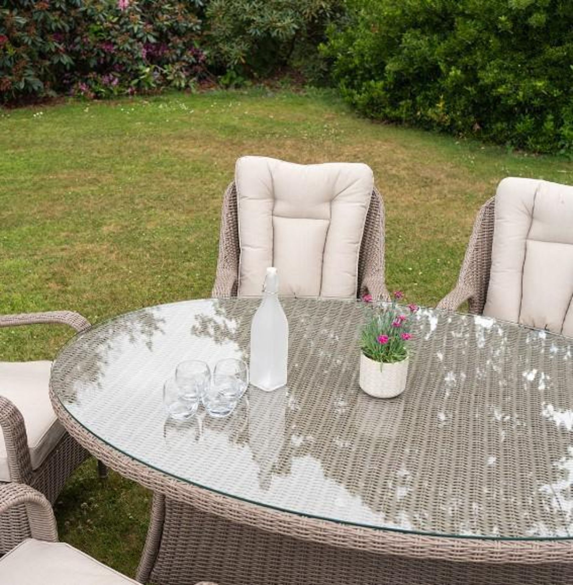 *BRAND NEW & BOXED* 6 Seater Oval Outdoor Dining Set in Natural. RRP£1,699.00 - Image 7 of 12