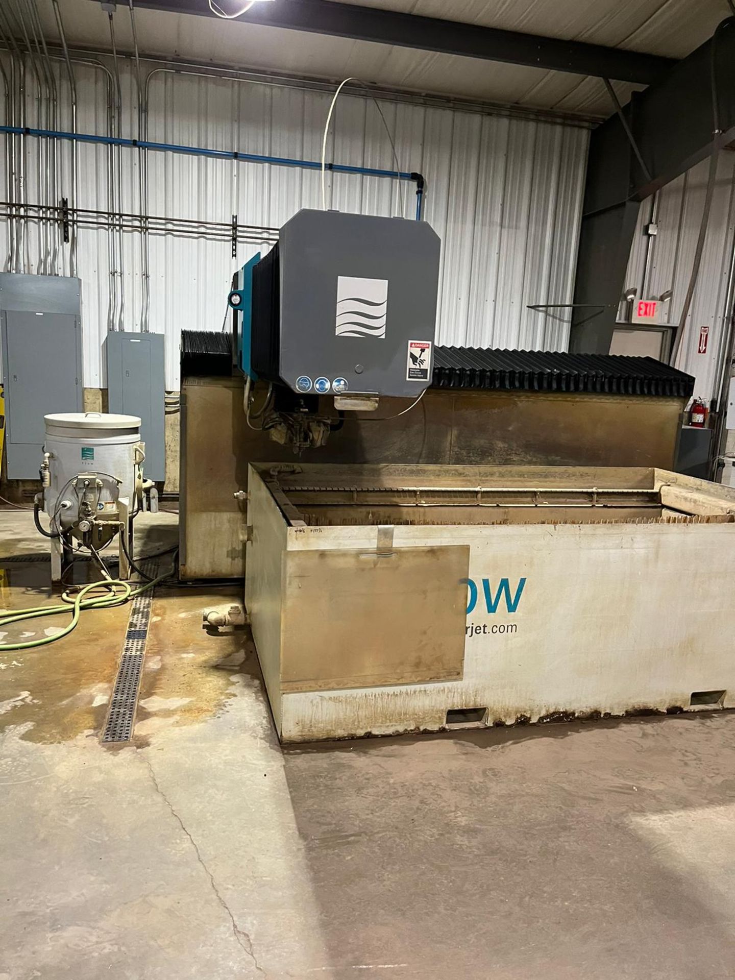 2014 Flow Mach 3 2513b, 5.2′ x 9.6′ Dynamic Head CNC Waterjet - Bild 2 aus 15