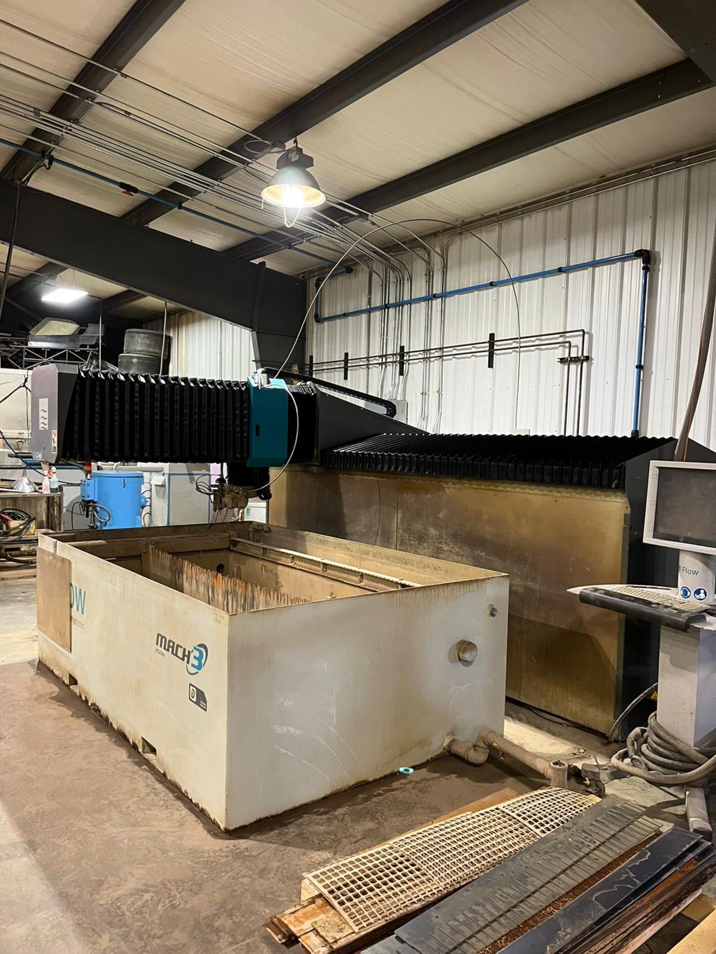 2014 Flow Mach 3 2513b, 5.2′ x 9.6′ Dynamic Head CNC Waterjet - Bild 4 aus 15