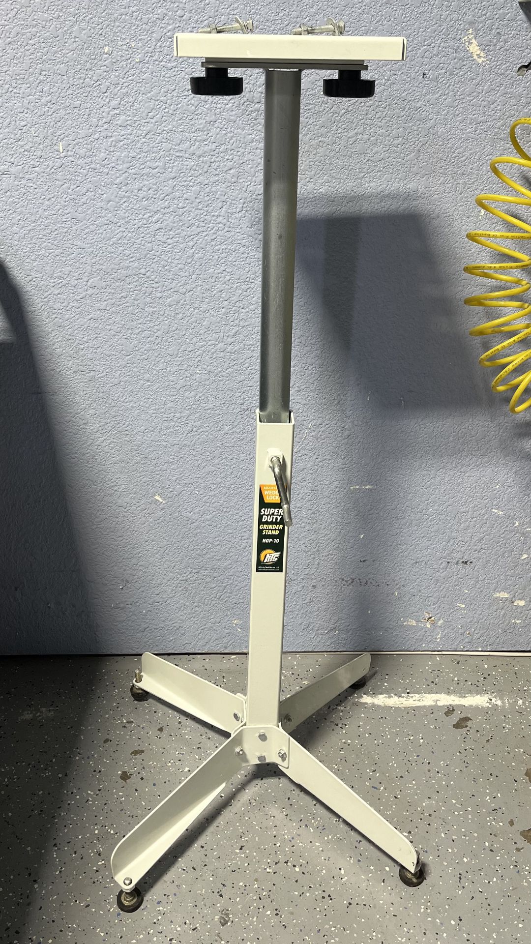 Grinder stand, Adjustable height 26.5" - 44", per customer excellent condition