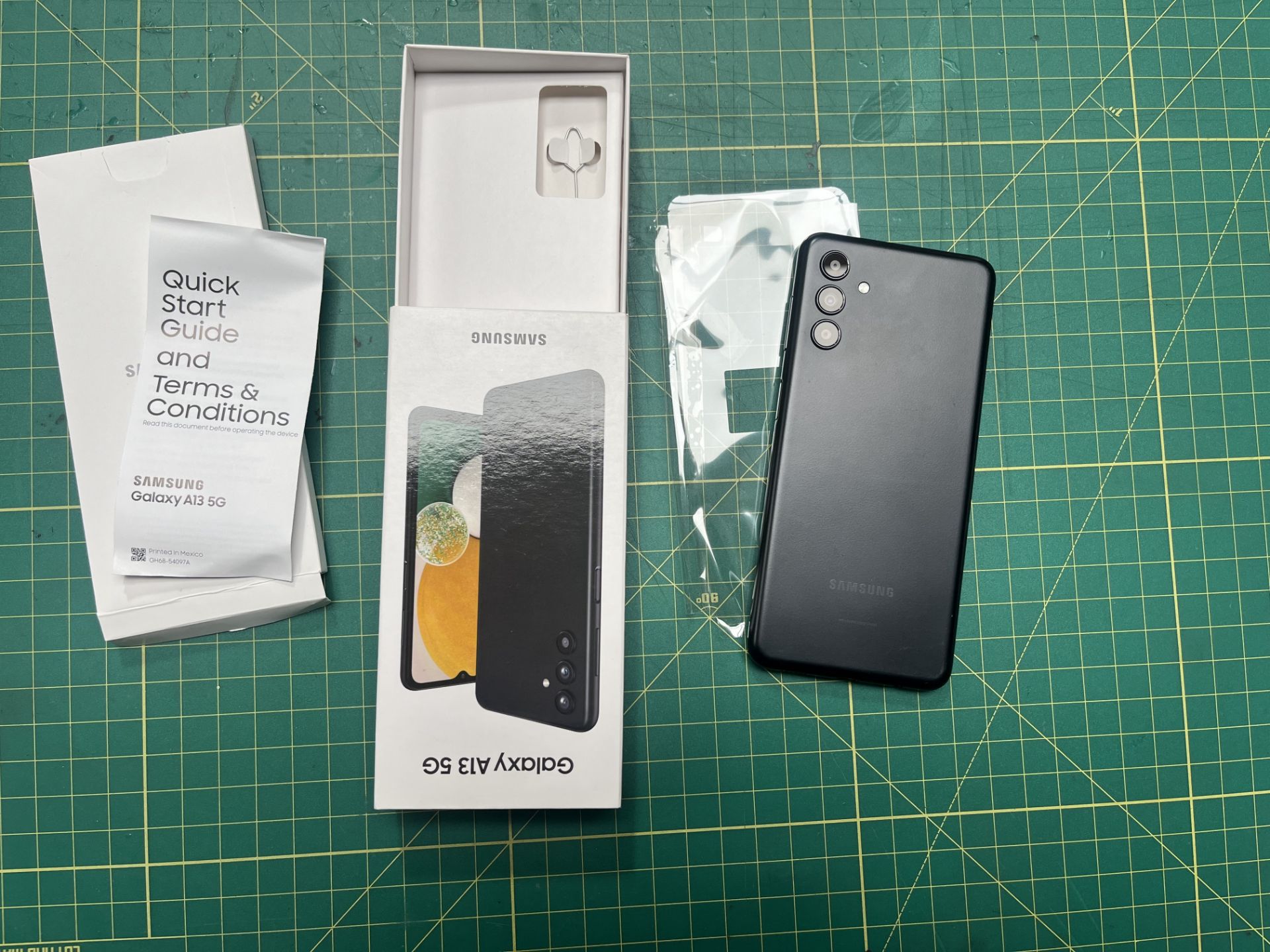 Phone Samsung Galaxy A13 - 5G - 64G, per customer like new - Bild 3 aus 3