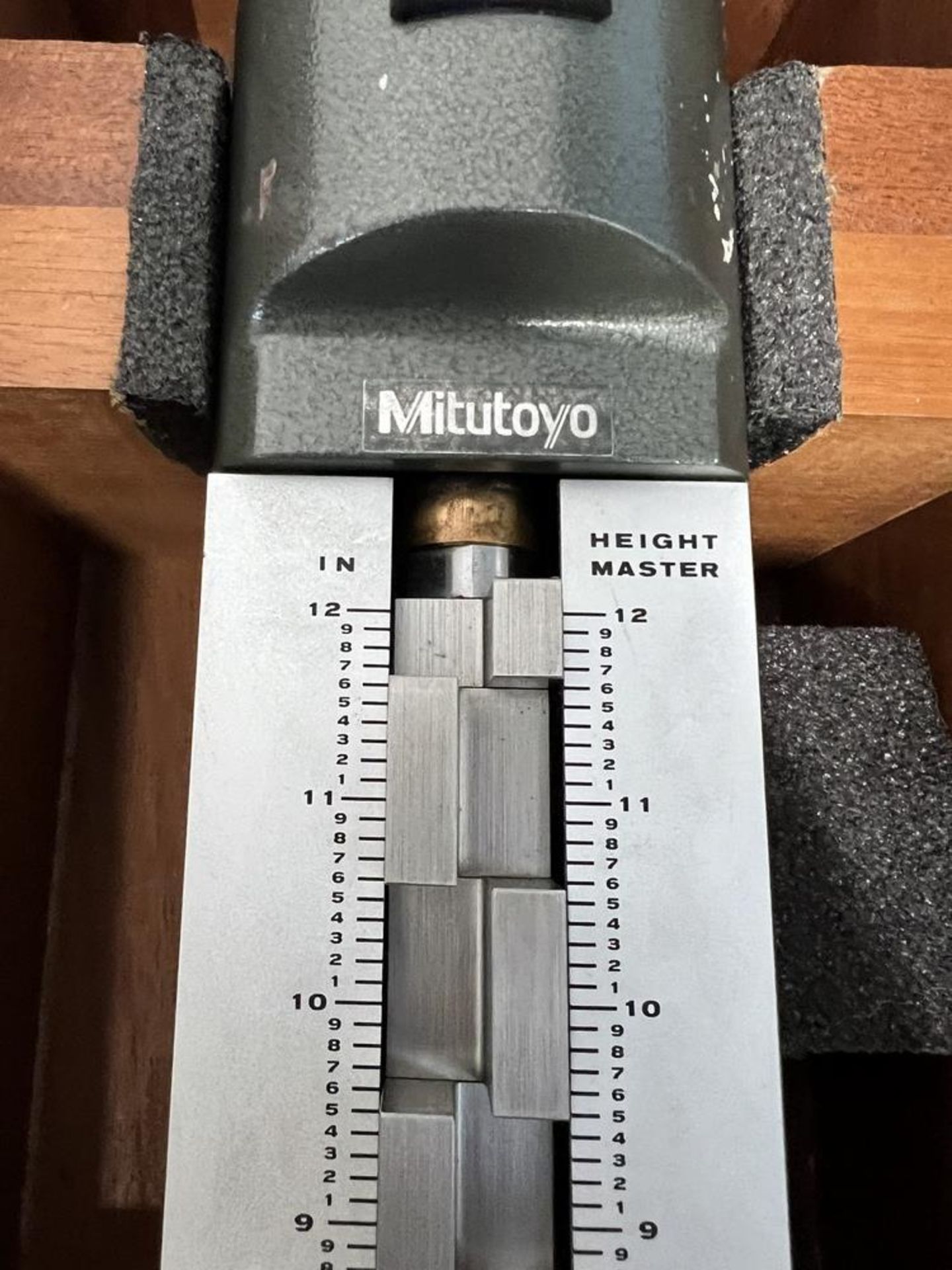 Mitutoyo 12" Precision Height Master Gage - Image 4 of 7