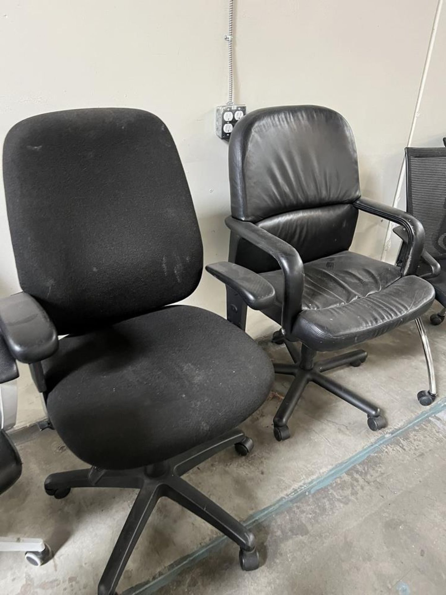 (15) Various Office Chairs - Image 4 of 6