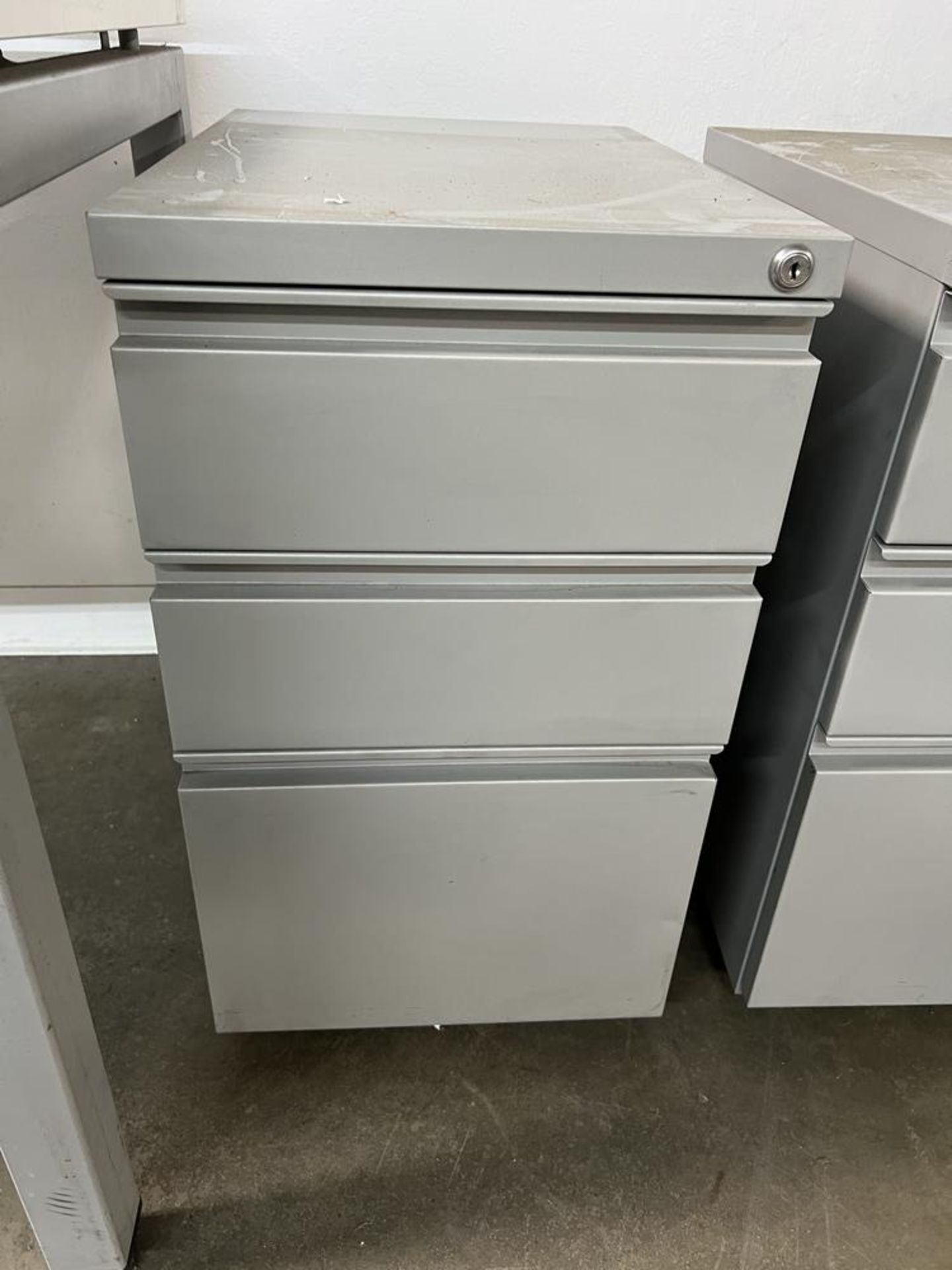 22" x 16" x 22" Filing Cabinets & Stainless Steel Grey Cocktail Table, (2) Office Desks & (2) Grey - Image 6 of 10