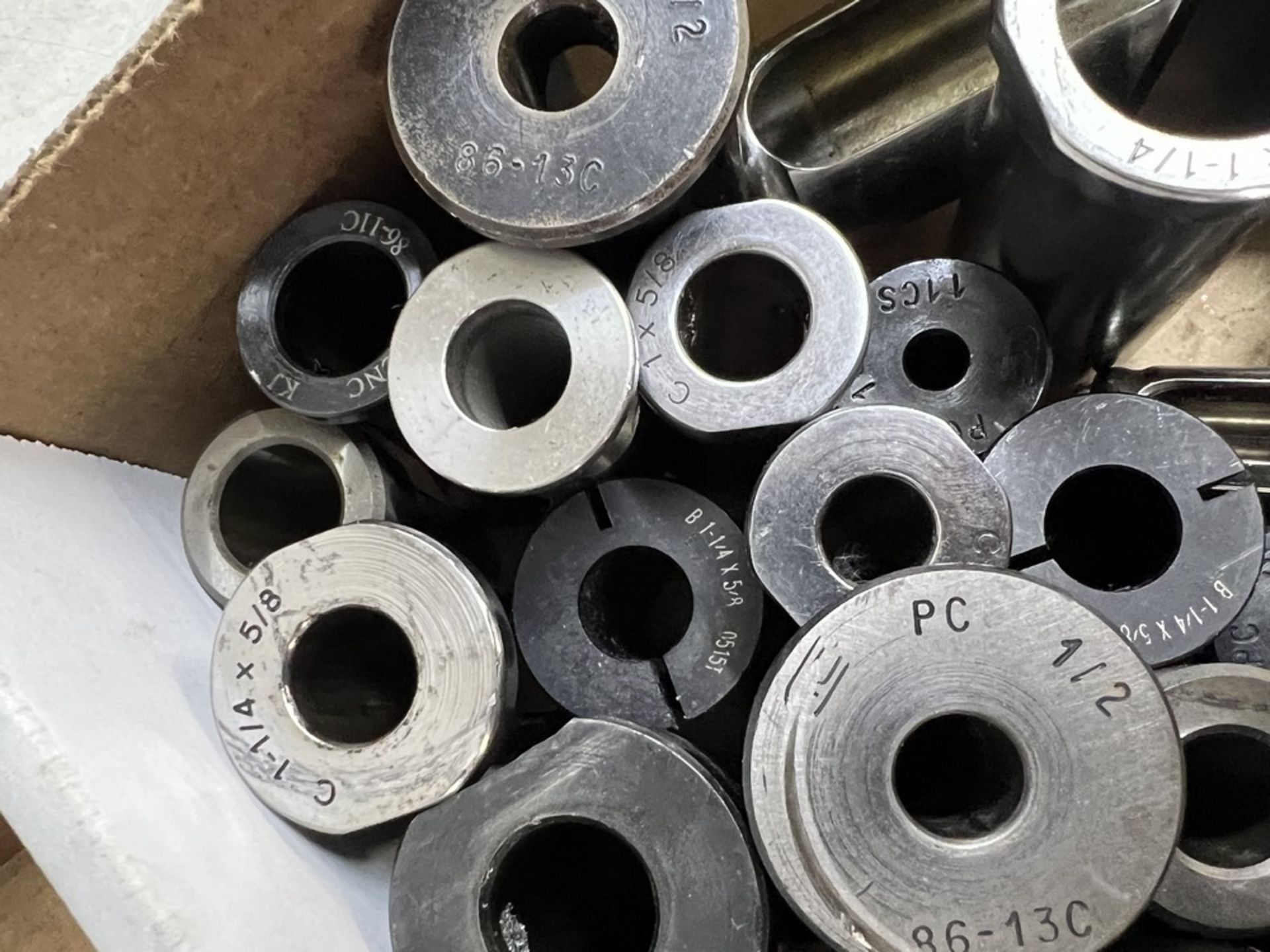 Box of Various Size Boring Bar Adapters - Image 6 of 8