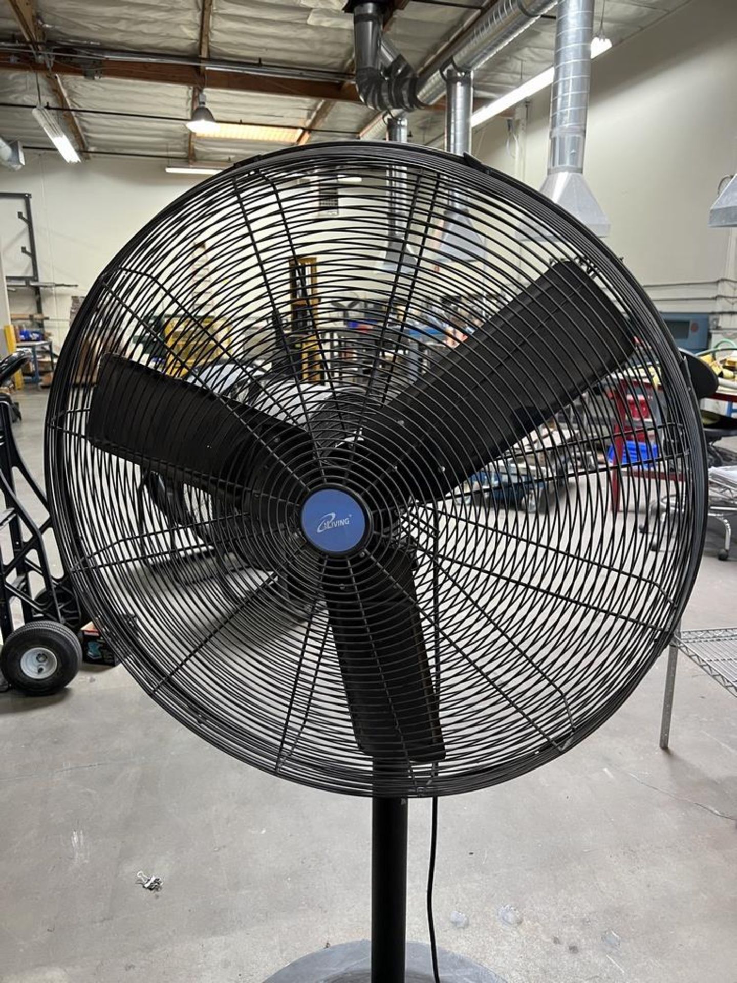 (3) Shop Fans on Stands (1) Maxess 32" (1) Oiliving 32" & (1) Hampton Bay 32" - Image 3 of 11