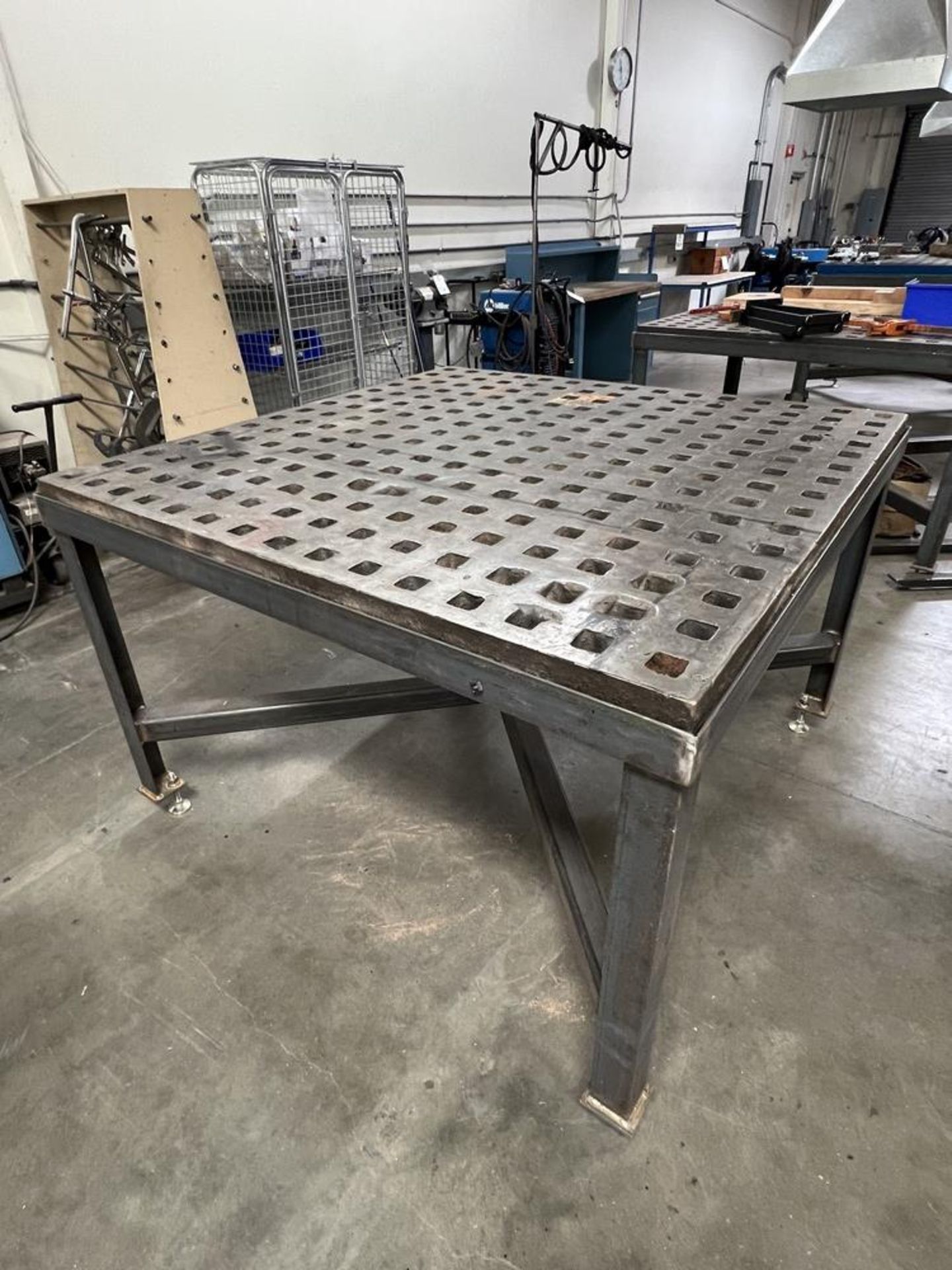 Heavy Duty Industrial Honey Comb Welding Table 60" x 60" x 40 1/2" - Image 4 of 5