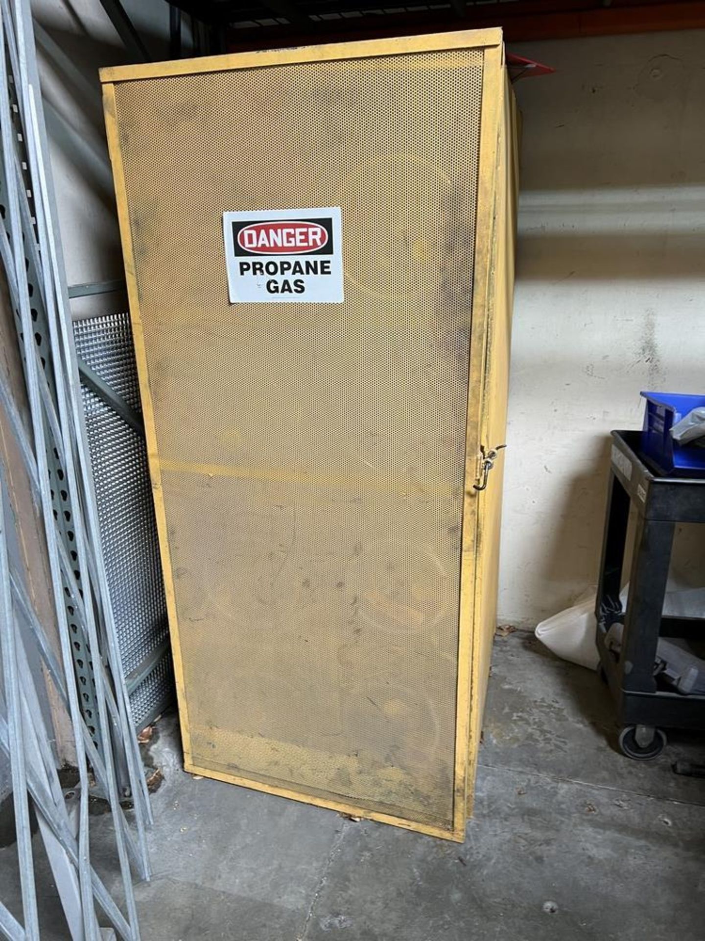 8 Station Propane Storage Cabinet (No Contents)