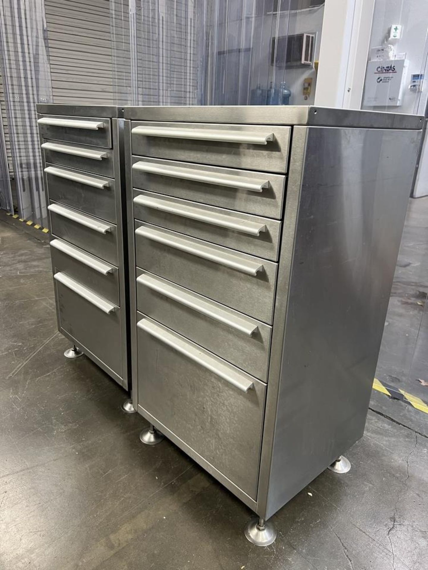 (2) Stainless Steel 6 Drawer Cabinets 21" x 17" x 38" - Image 3 of 7