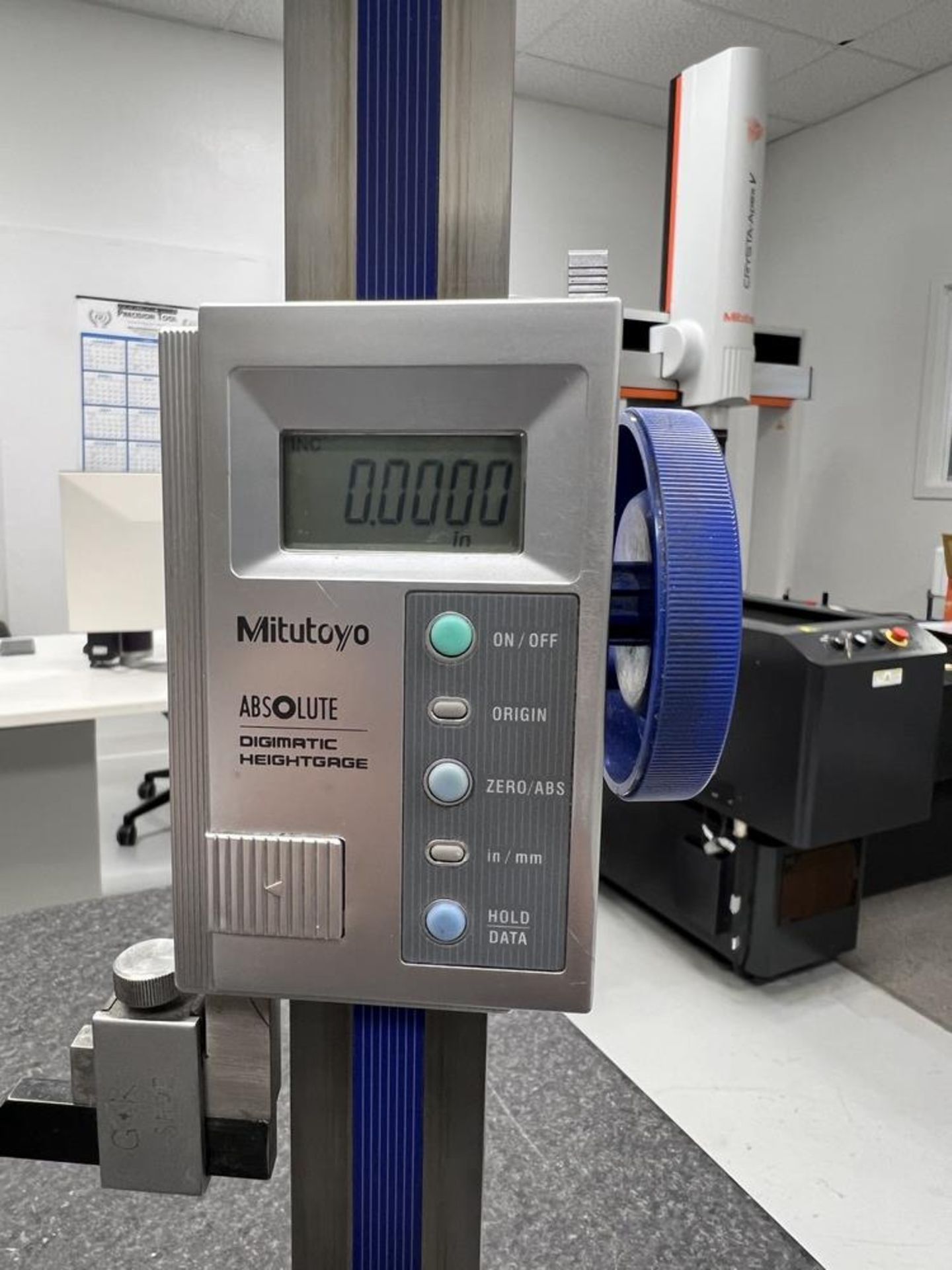Mitutoyo Absolute Digimatic Height Gage 0-18", Digital Does Not Include Dial Caliper - Image 2 of 5