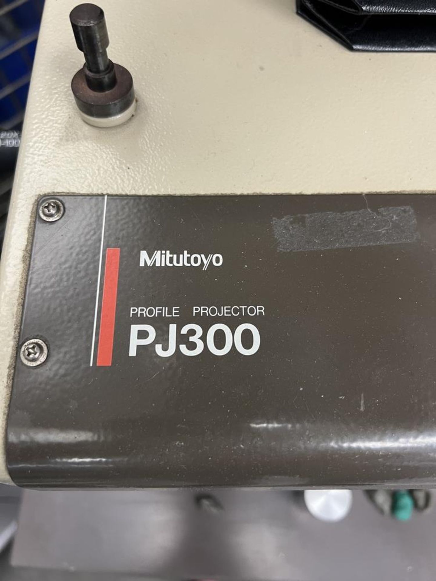 Mitutoyo Profile Projector PJ300 With Mitutoyo X & Y Digital Readout - Image 4 of 12