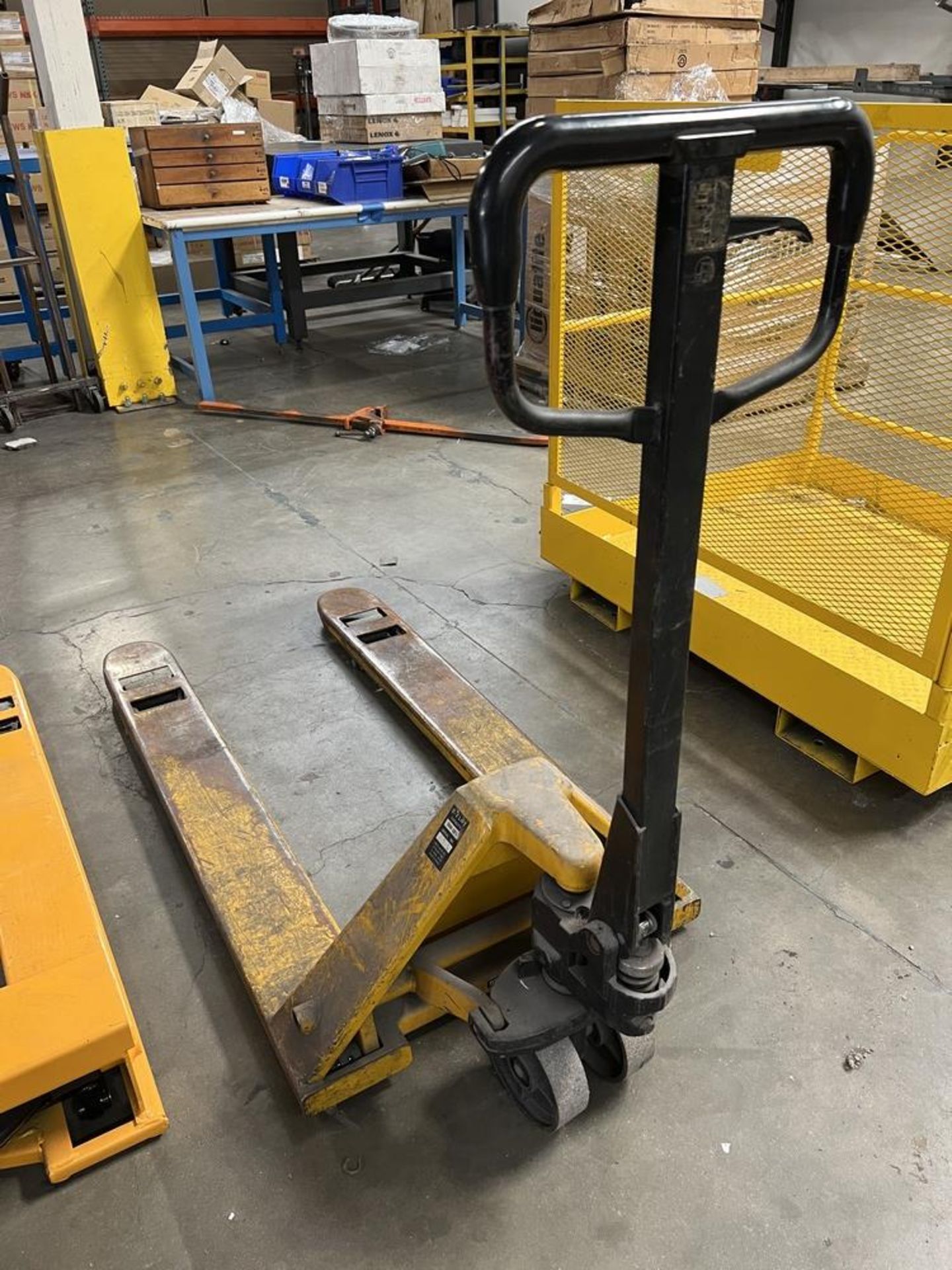 E2 Lift Pallet Jack 5500 Lb Capacity