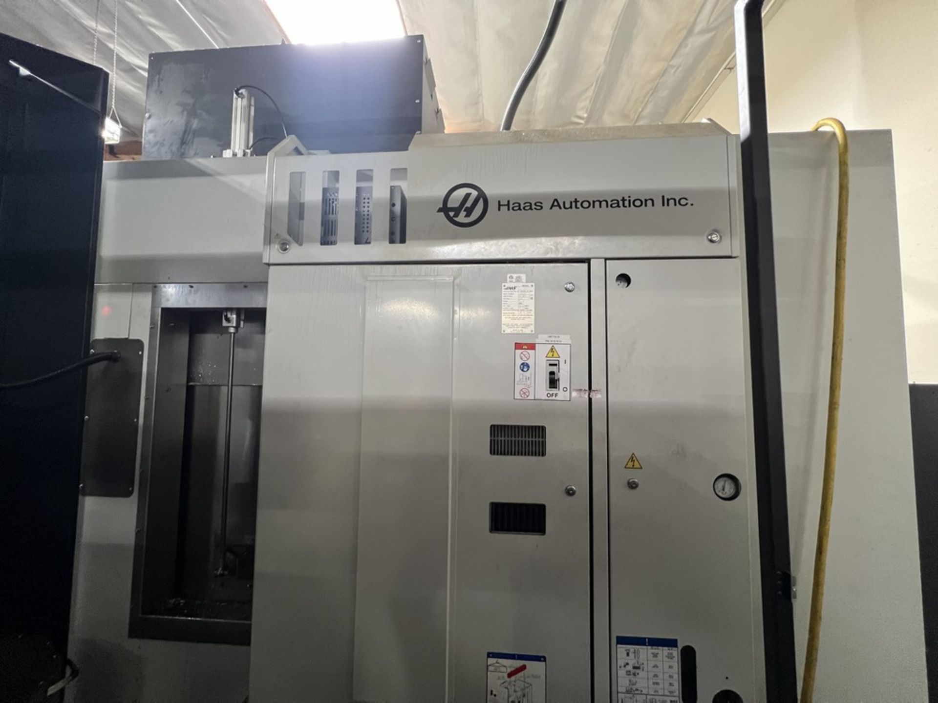 2019 Haas UMC 750 Vertical Machining Center, With Trinity Robot F 242379 AX5 Fanuc Robot Pallet - Image 20 of 34