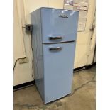 Small RCA Vintage Style Fridge/Freezer