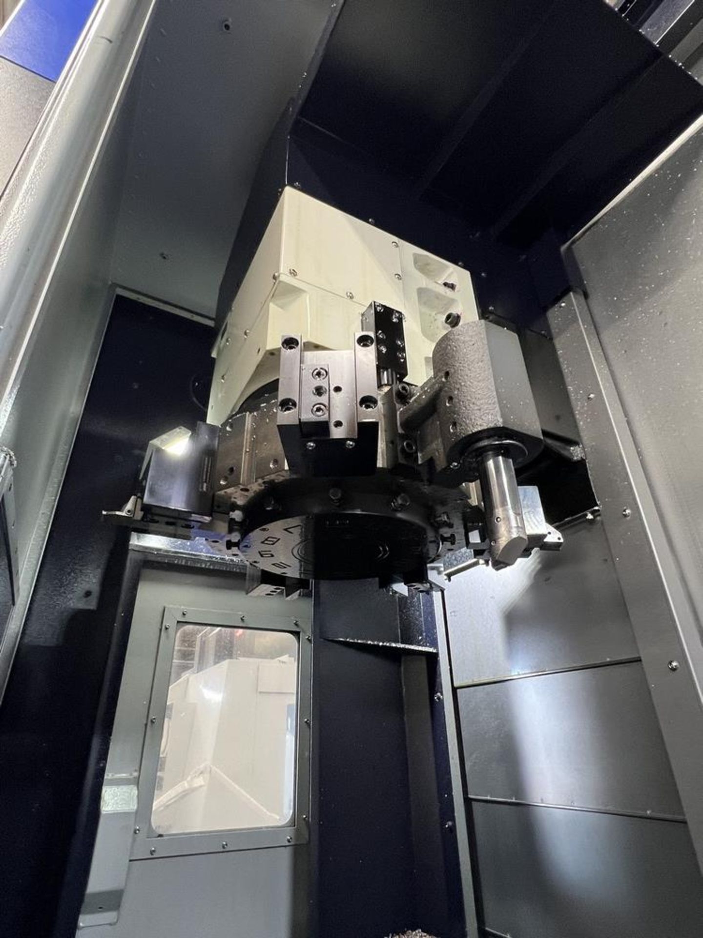 2022 Hwacheon VT-650L, 1500 RPM, 24" Chuck, 12 Station Turret, 35" Max Swing, Max. Turn Height 29. - Image 24 of 28