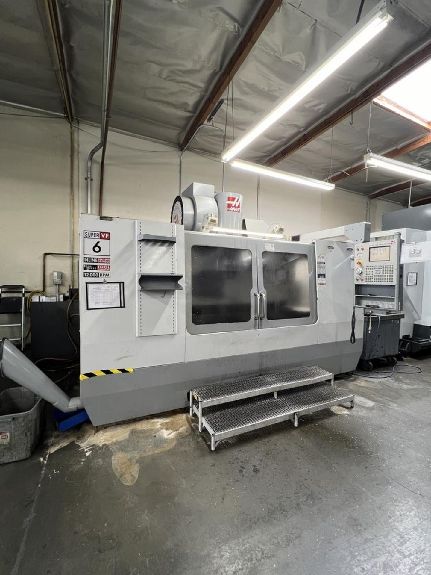 2005 Haas VF-6SS Vertical Machining Center, Renishaw Probe, Auger, 12K RPM, 24 Tool Side Mount, - Image 2 of 24