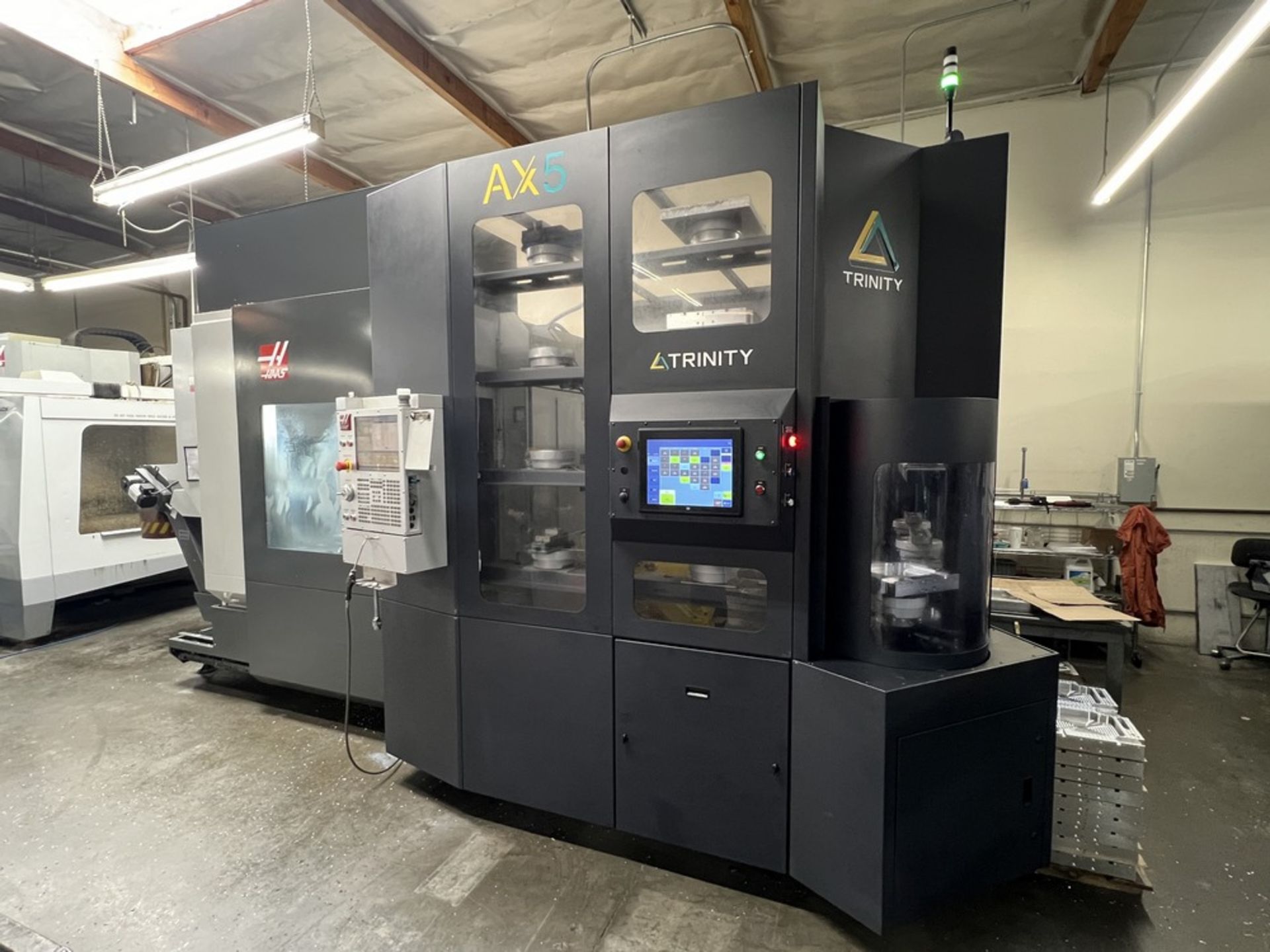 2019 Haas UMC 750 Vertical Machining Center, With Trinity Robot F 242379 AX5 Fanuc Robot Pallet - Image 5 of 34