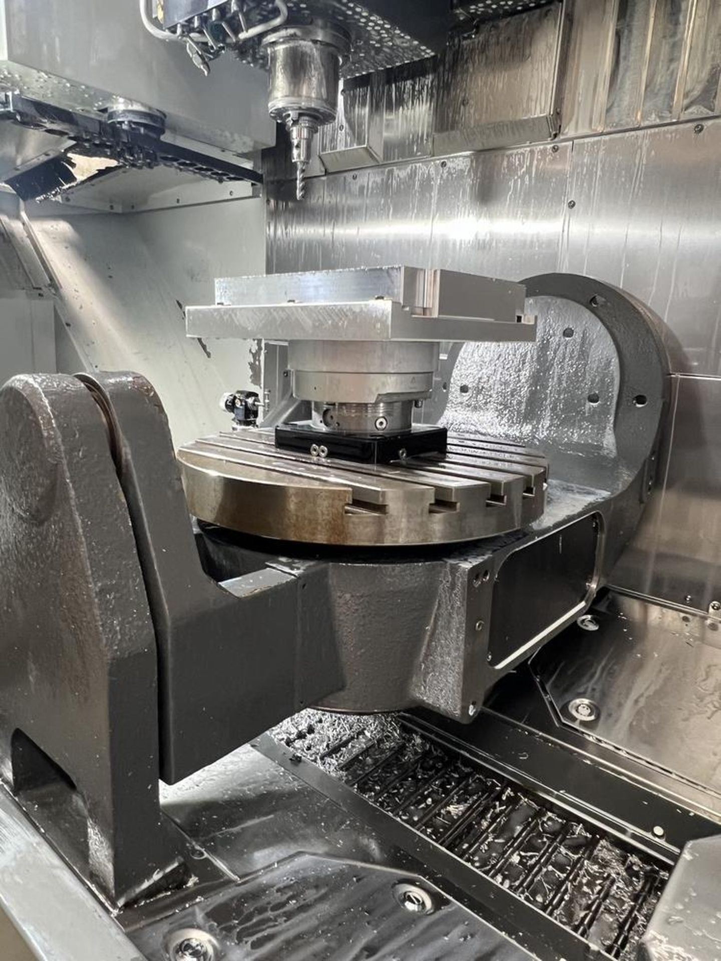 2019 Haas UMC 750 Vertical Machining Center, With Trinity Robot F 242379 AX5 Fanuc Robot Pallet - Image 30 of 34