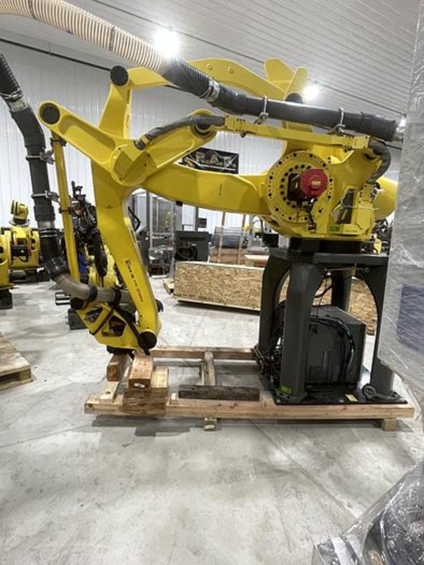 2021 Fanuc M-410iB, Palletizing Robot - Image 3 of 9