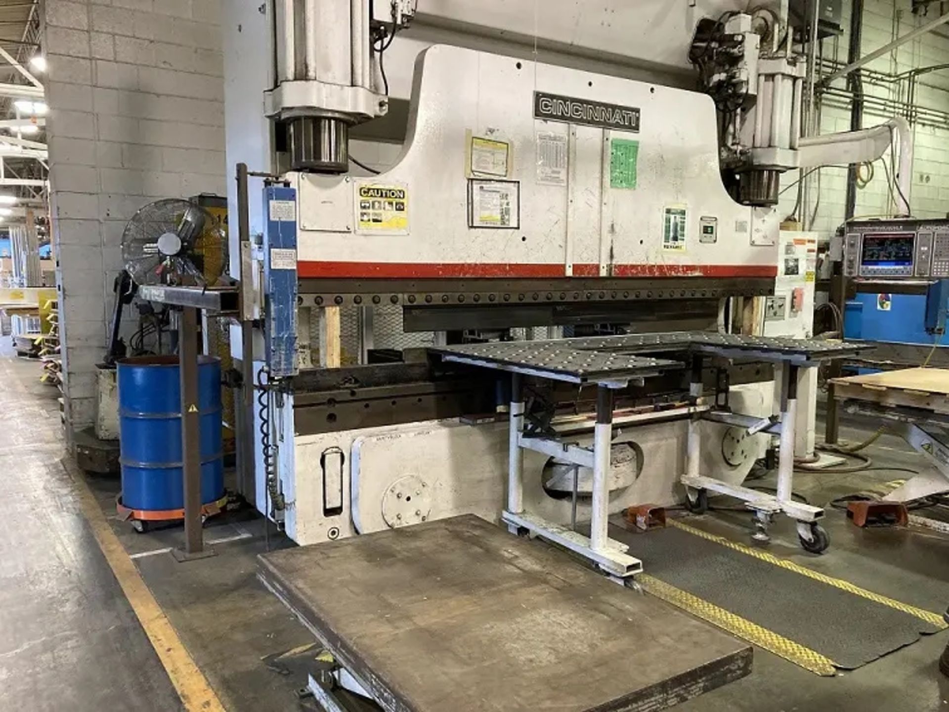 1998 Cincinnati 350AF10,350 Ton x 12' Hydraulic Press Brake