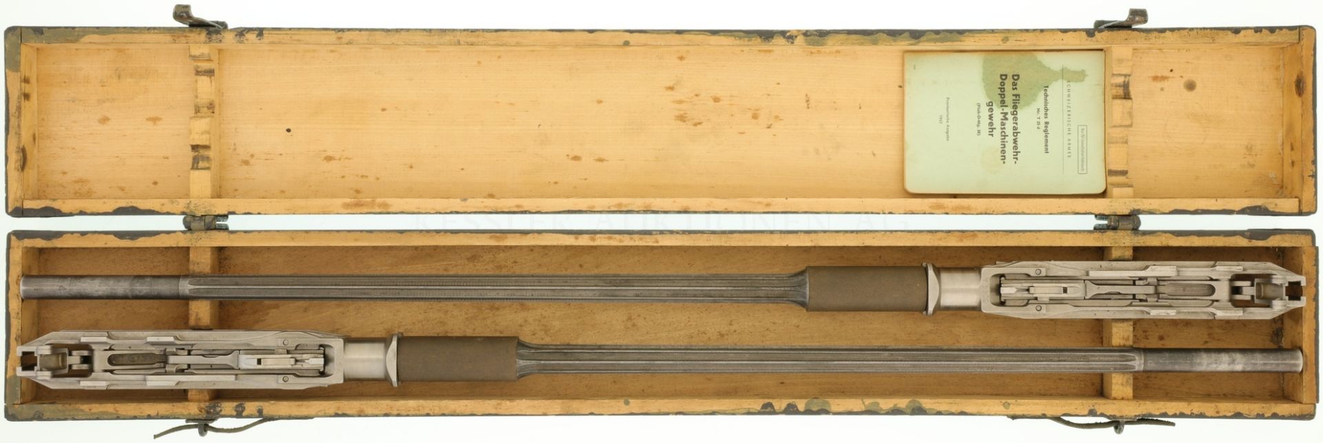 Zwei Wechselläufe mit Verschluss zu Flugabwehr-Doppel-Maschienengewehr 1938, Kal. 7.5x55