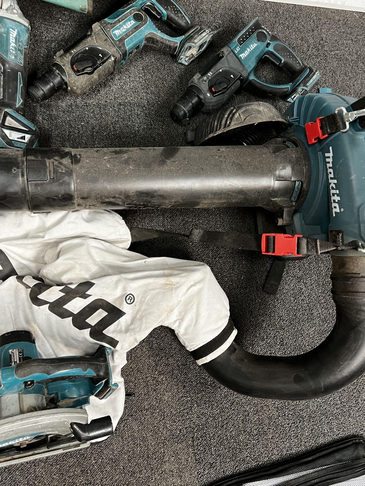 Makita rechargeable power tools as shown in photos - Image 3 of 5