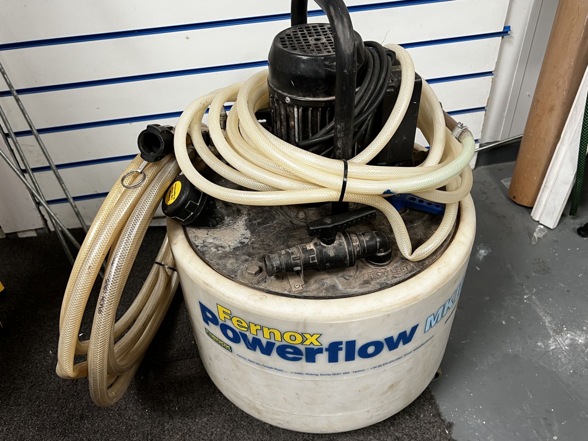 Fernox Powerflow Flushing Machine