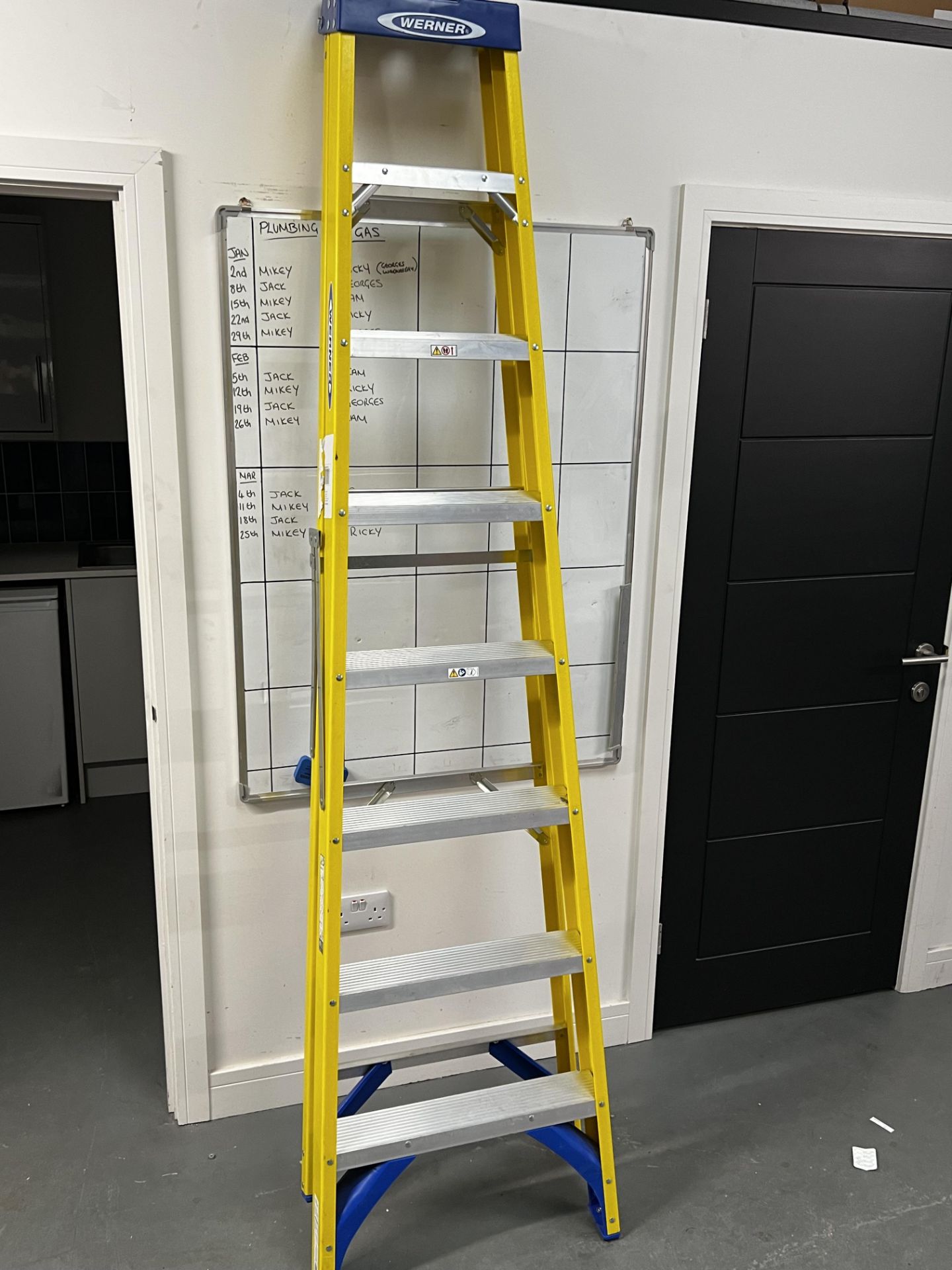 3 Good sets of Ladders and Werner 7 step electricians ladder - Image 3 of 4