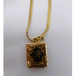 Kette mit Miniatur-Koran / Gelbgold