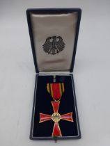 Bundesverdienstkreuz am Band
