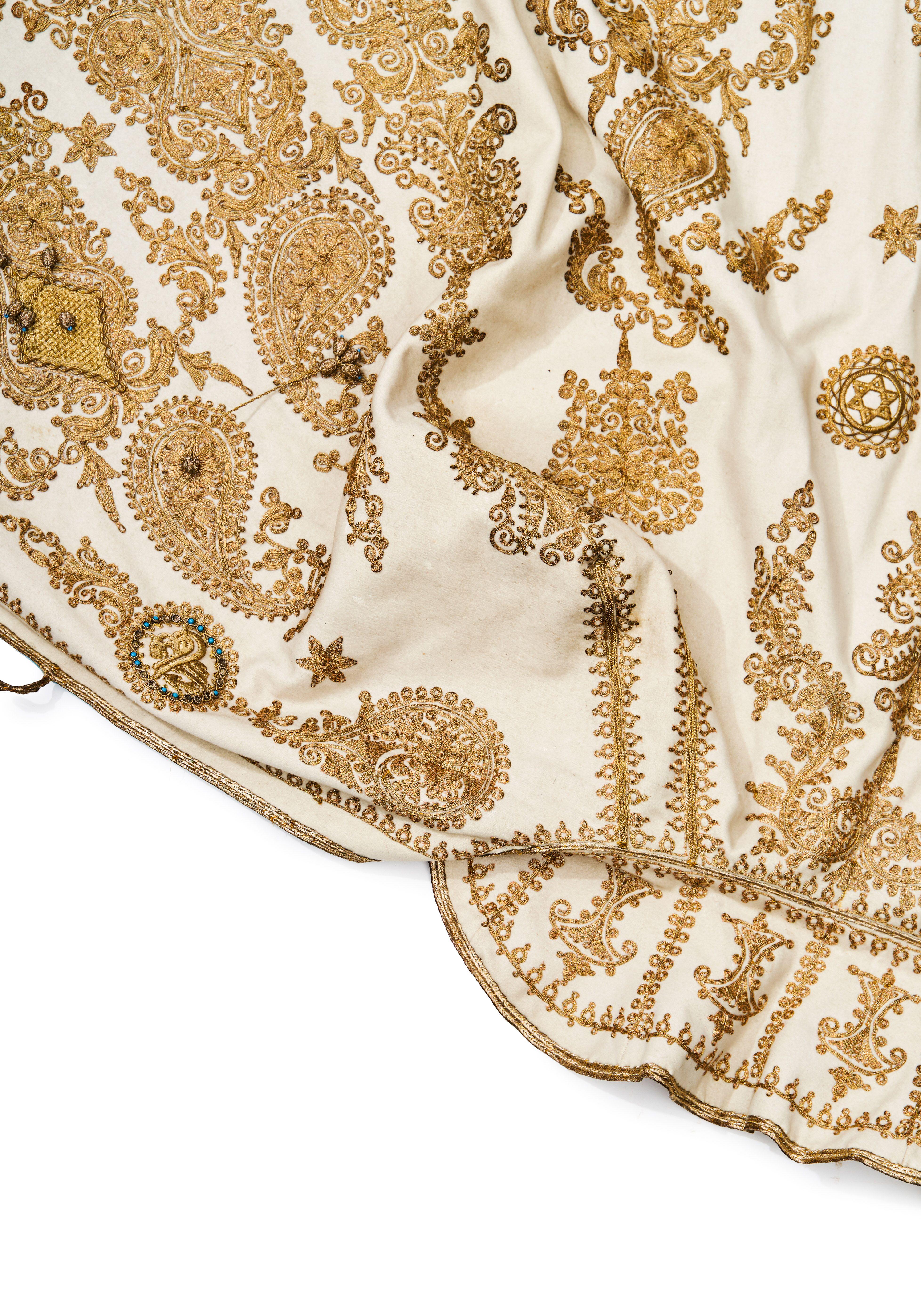 SILK, WOOL AND SILVER GILT MOROCCAN EMBROIDERY CEREMONIAL CAPE - Image 5 of 5