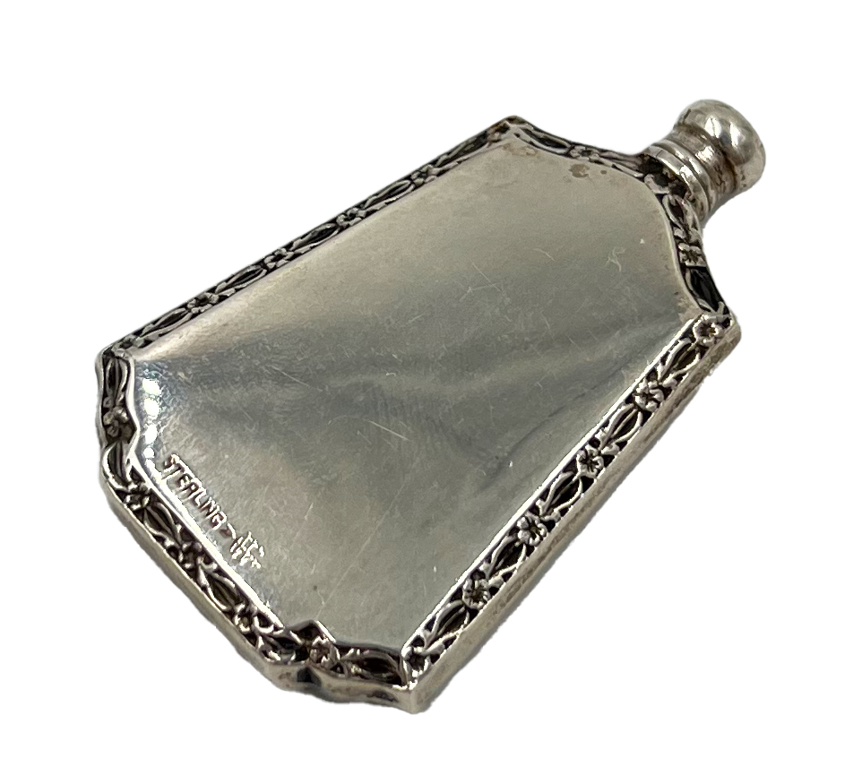 A CONTINENTAL STERLING SILVER AND ENAMEL SCENT BOTTLE. - Image 2 of 4