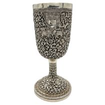 A FINE QUALITY LARGE INDIAN SILVER GOBLET WITH INTRICATE DECORATION