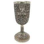 A FINE QUALITY LARGE INDIAN SILVER GOBLET WITH INTRICATE DECORATION