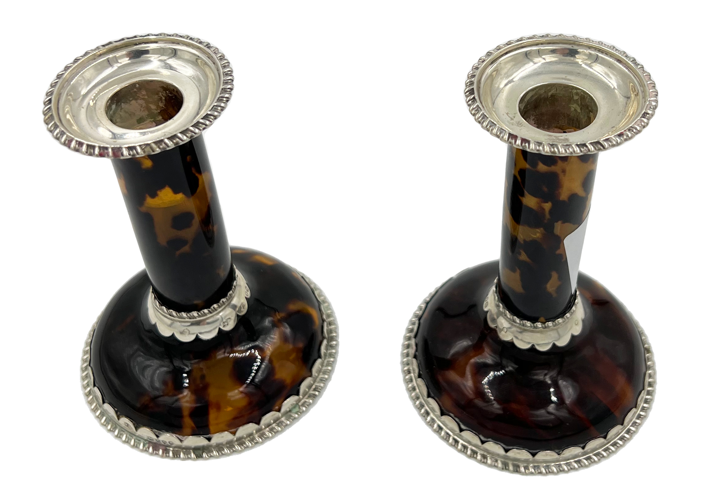 A FINE PAIR OF SILVER MOUNTED TORTOISESHELL CANDLESTICKS, LONDON, WILLIAM COMYNS, 1889 - Image 2 of 6