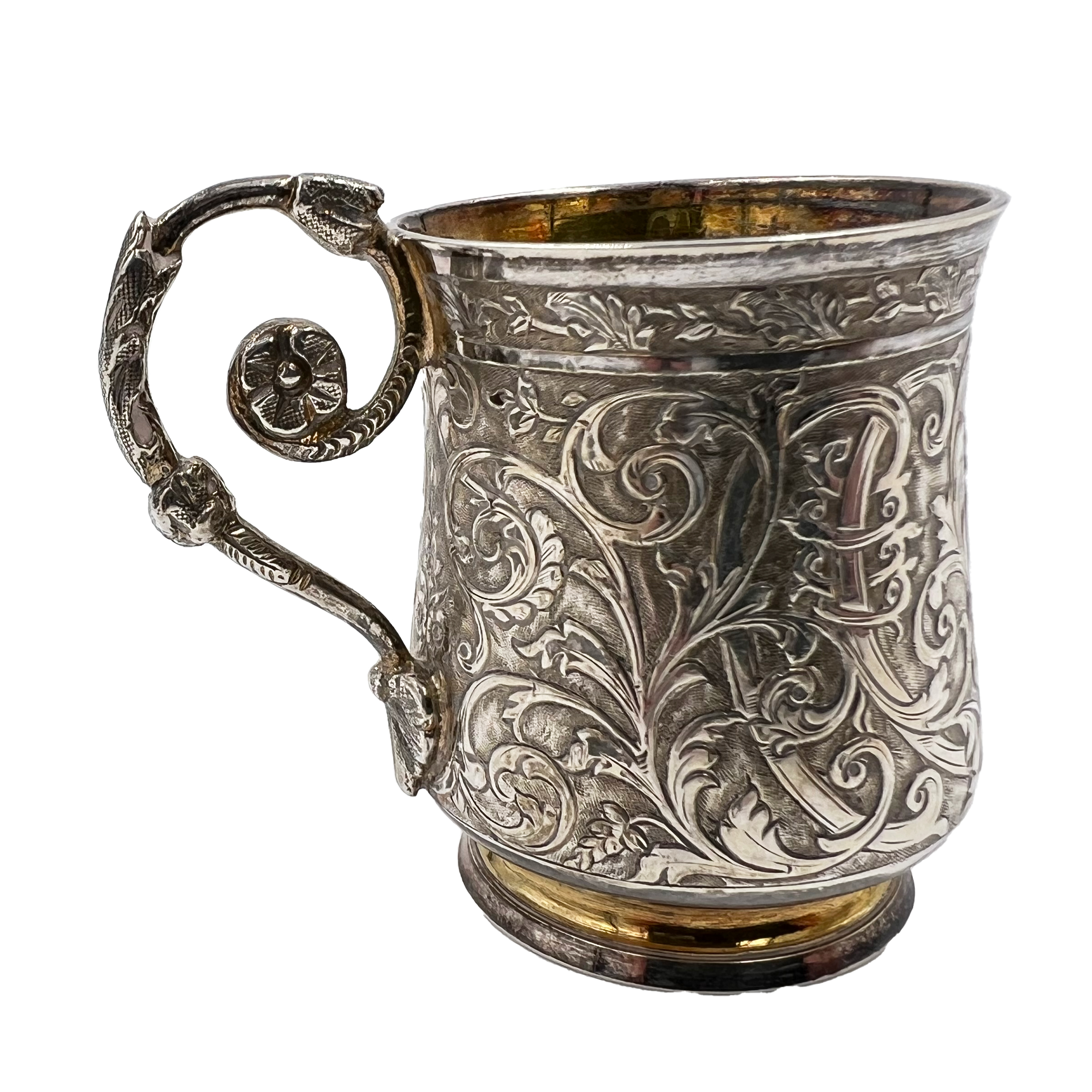 A MINIATURE SILVER TANKARD WITH EXTENSIVE EMBOSSED DECORATION, FRENCH, EARLY 20TH CENTURY - Image 4 of 5