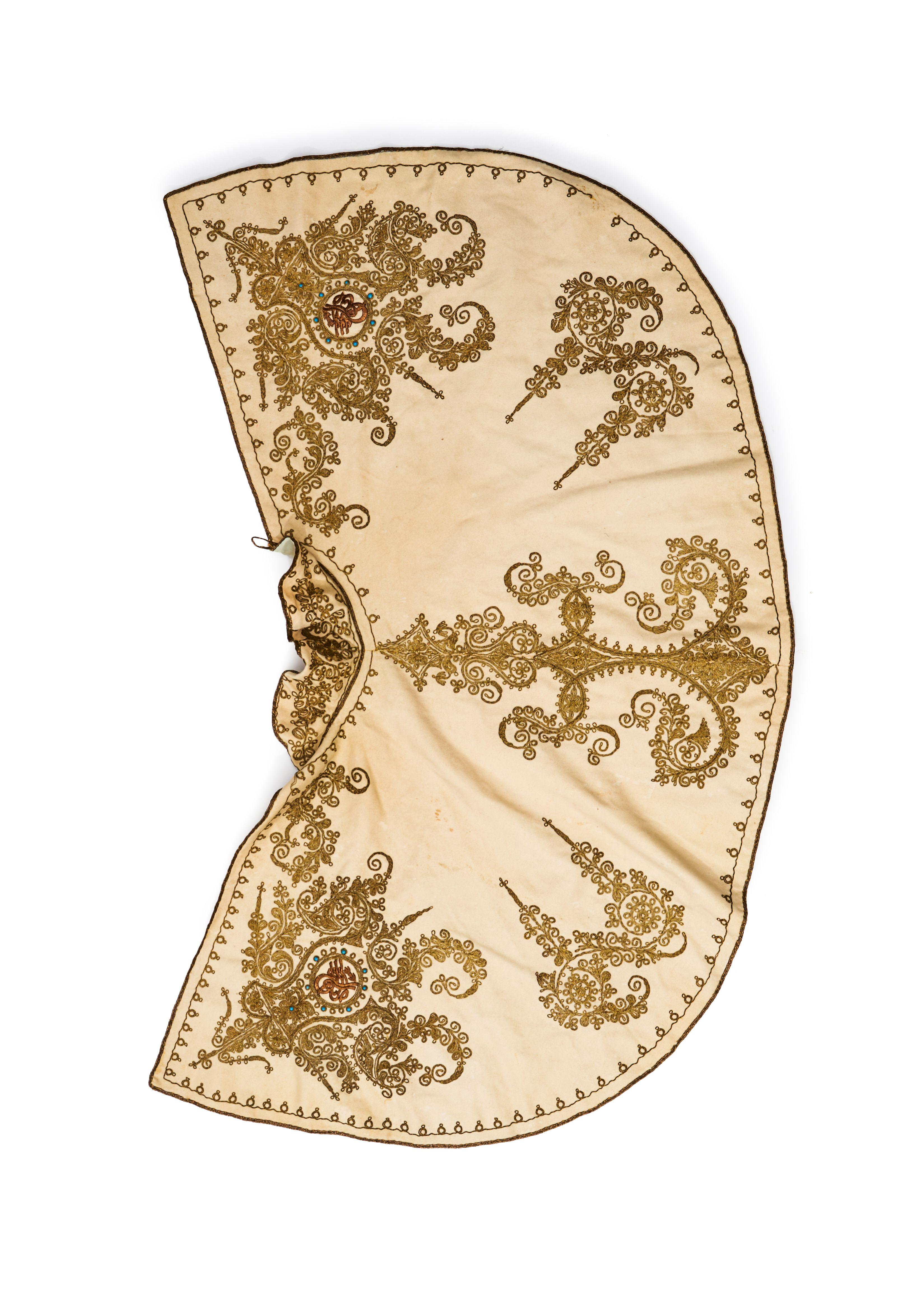 SILK, WOOL AND SILVER GILT MOROCCAN EMBROIDERY CEREMONIAL CAPE - Image 3 of 5